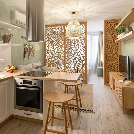 Innovative Βoho chic studio in Ladadika